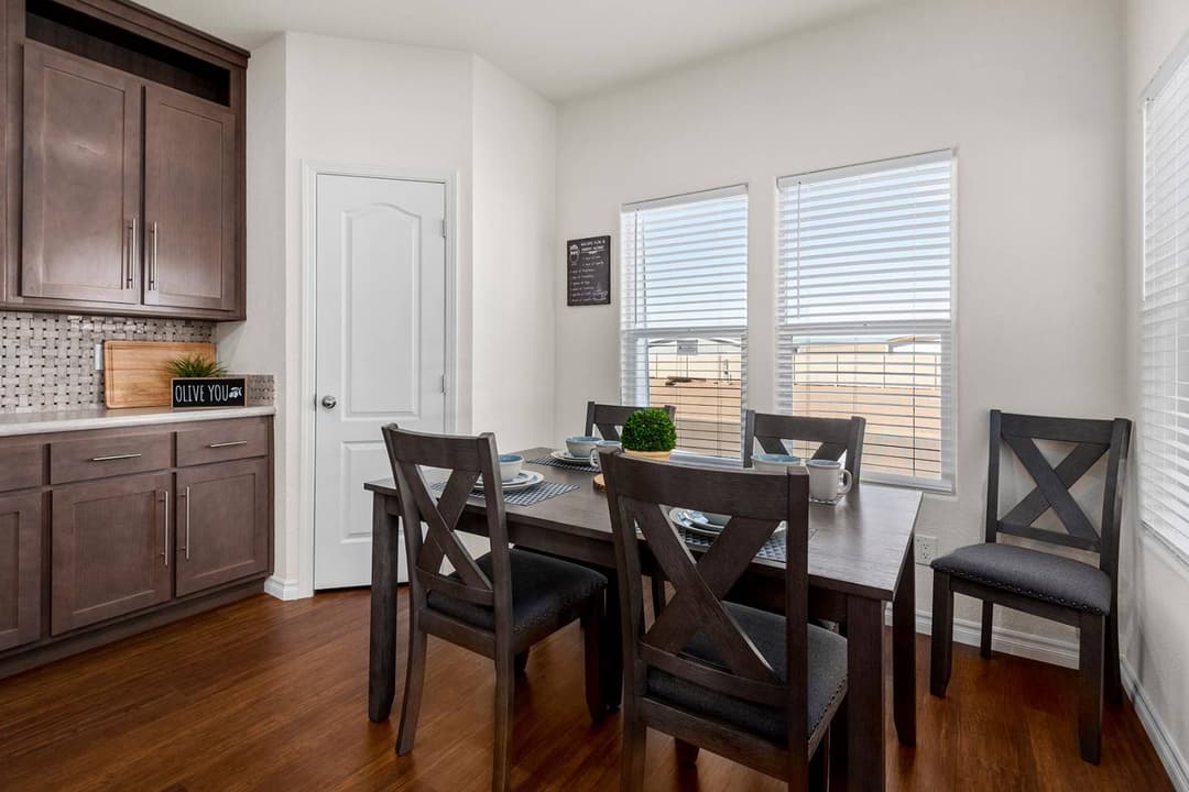 American freedom 2848u  interior home features