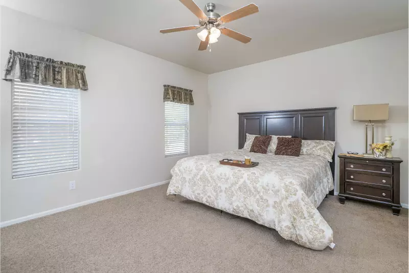 American freedom 2861x bedroom home features