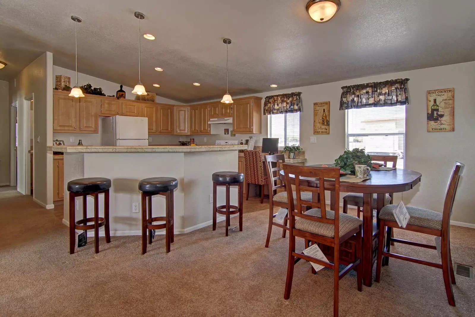 Sunrise kitchen home features