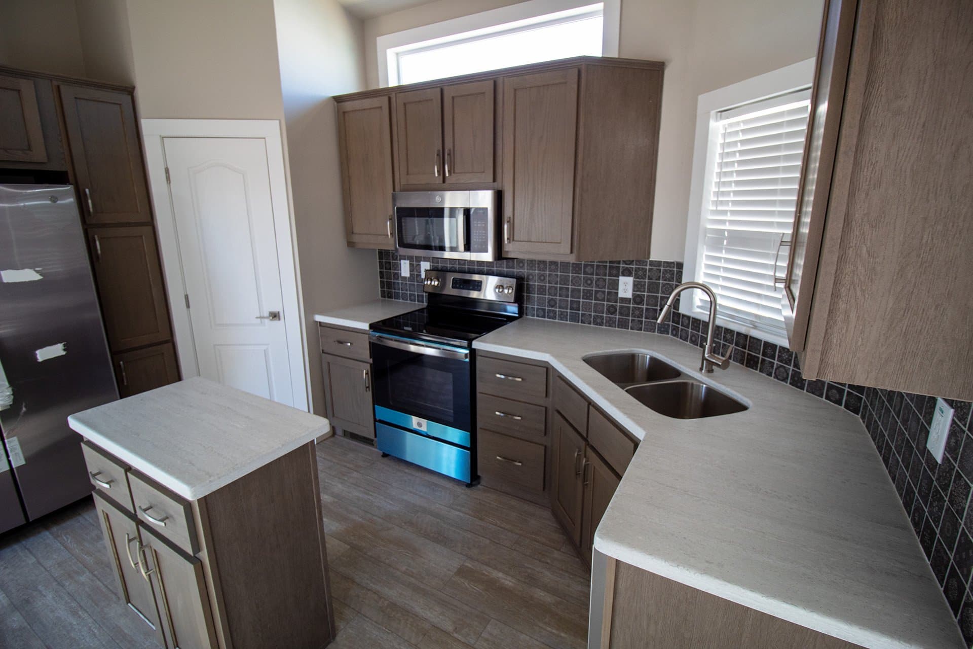 Malibu ma11351w kitchen home features