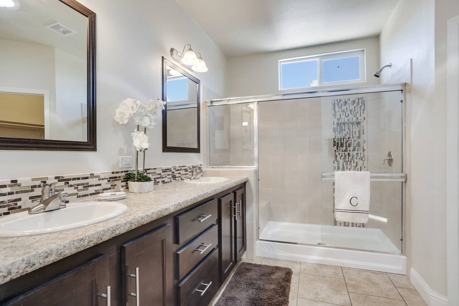 American freedom 2848pc2  bathroom home features