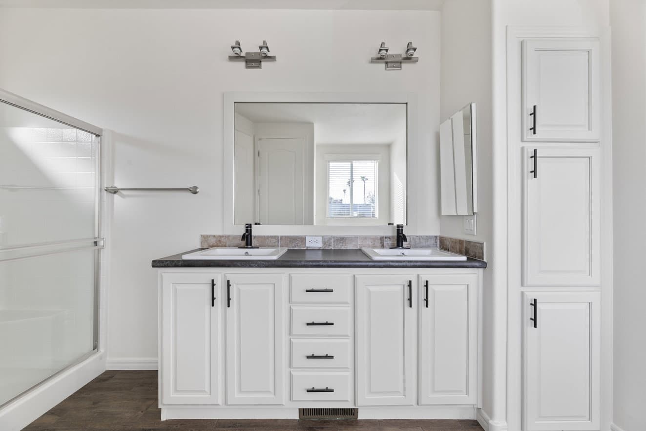 Pacifica  interior home features